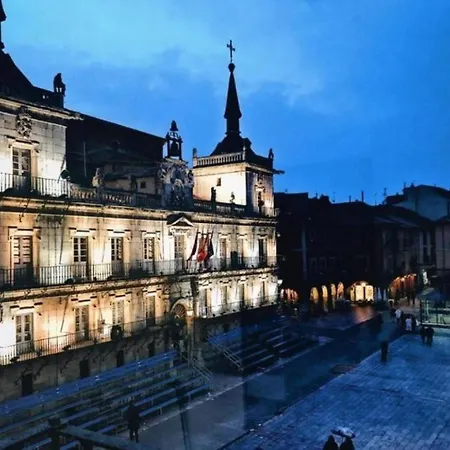 Pensjonat Plaza Mayor *